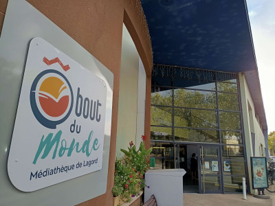 Médiathèque111 (1).jpg