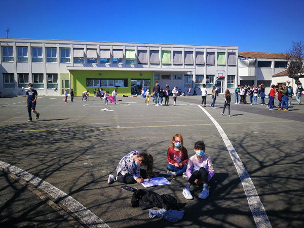 DISTRIBUTION DE MASQUES